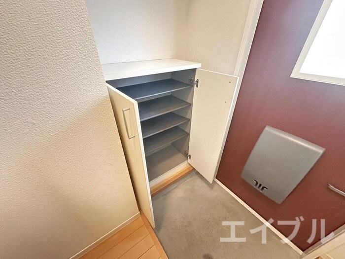 物件内観写真17　(靴箱)