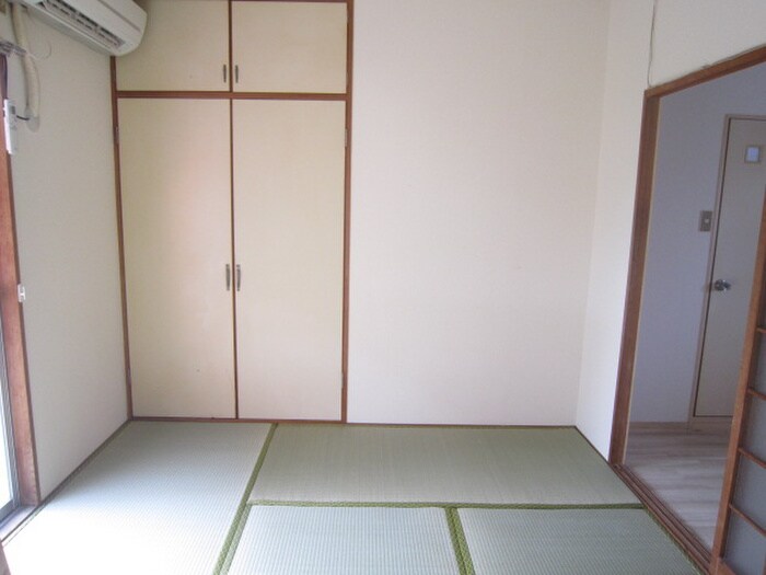 物件内観写真7　(居室)