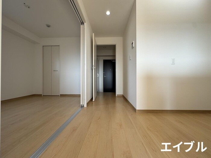 物件内観写真11　(廊下)