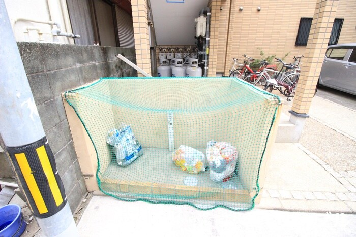 物件外観写真6　(建物設備)