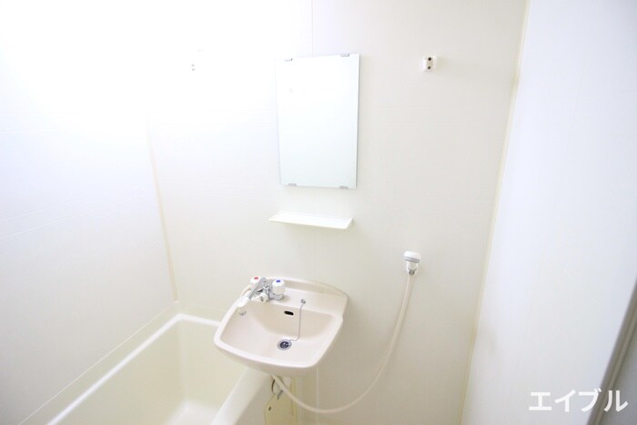 物件内観写真10　(洗面)