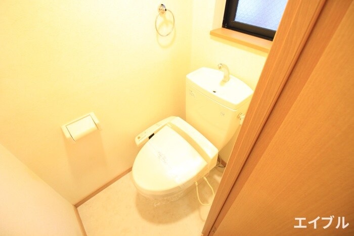 物件内観写真12　(トイレ)