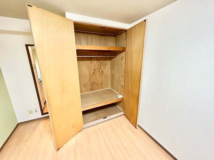 物件内観写真11　(収納)