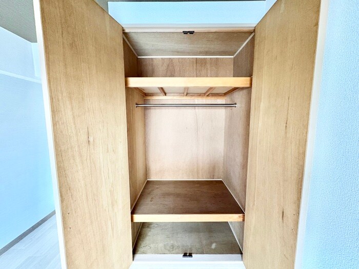 物件内観写真12　(収納)