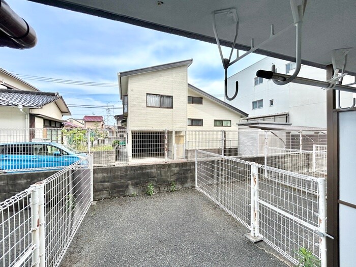 物件内観写真13　(室内からの展望)