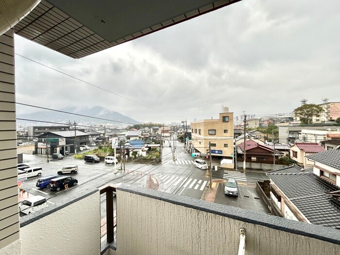 物件内観写真13　(室内からの展望)