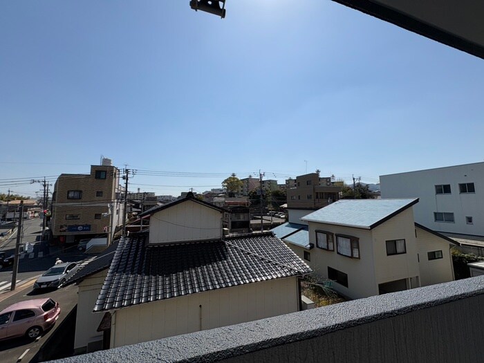 物件内観写真14　(室内からの展望)