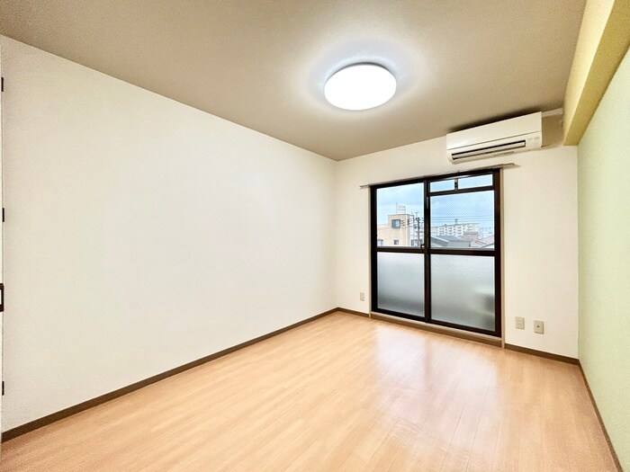 物件内観写真15　(居室)