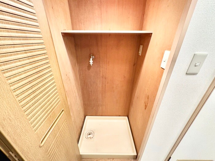 物件内観写真17　(洗濯機置場)