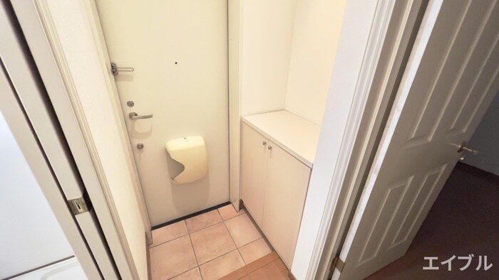 物件内観写真14　(玄関)