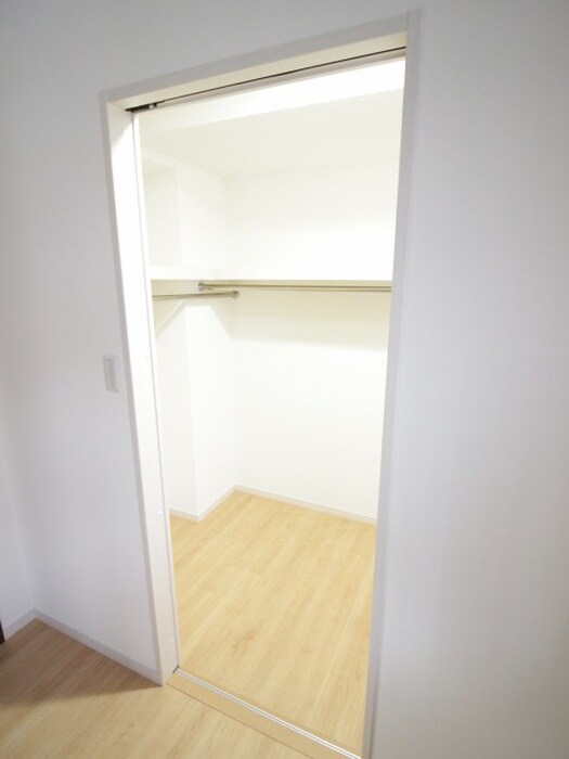 物件内観写真15　(収納)