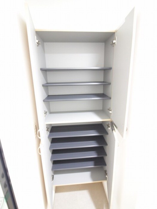 物件内観写真17　(靴箱)