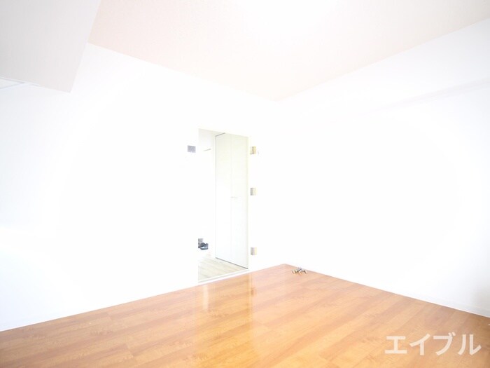 物件内観写真11　(室内からの展望)