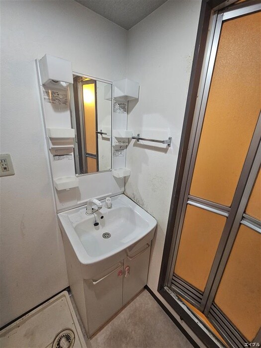 物件内観写真18　(洗面)