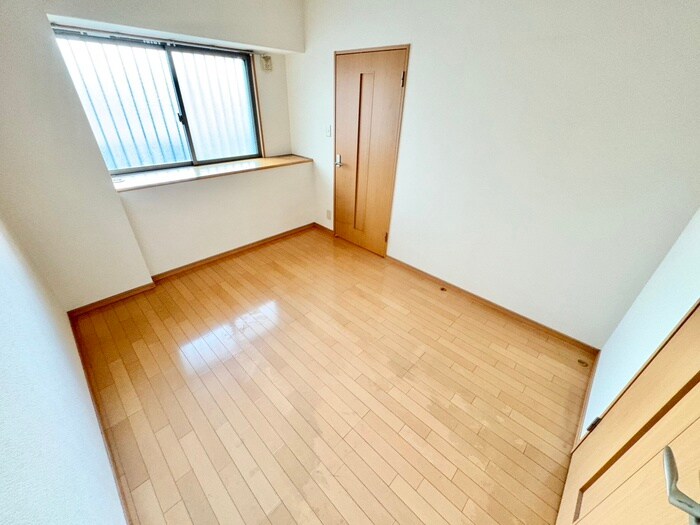 物件内観写真10　(居室)