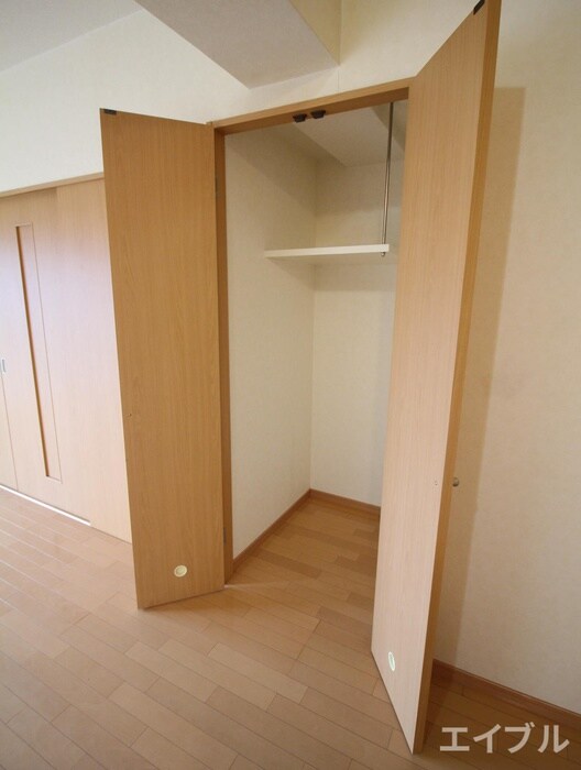 物件内観写真18　(収納)