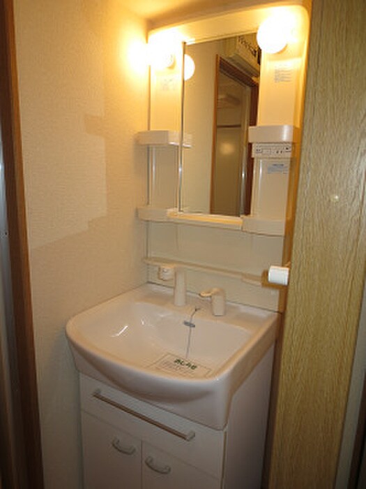 物件内観写真11　(洗面)