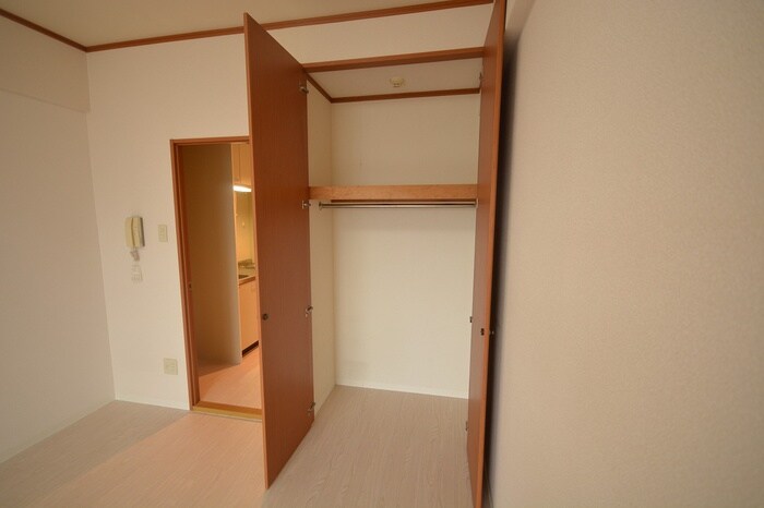 三栄ビルの収納