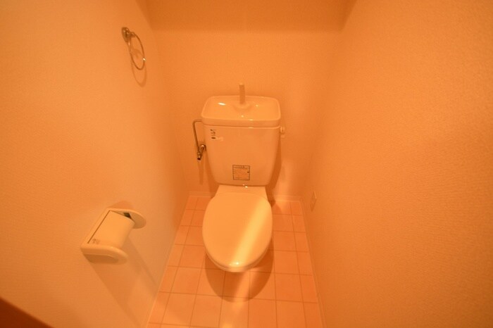 物件内観写真9　(トイレ)