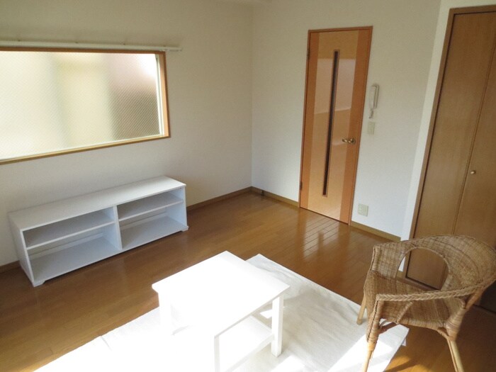 物件内観写真6　(居室)