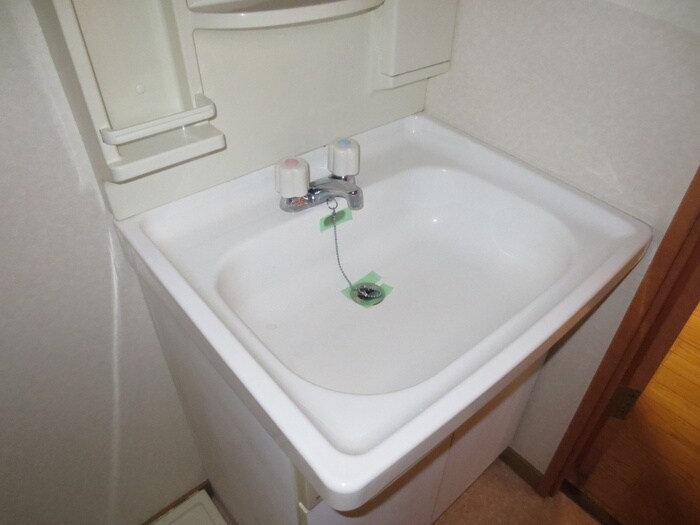 物件内観写真9　(洗面)