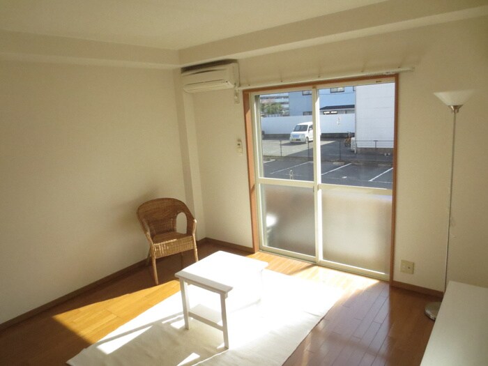 物件内観写真12　(居室)