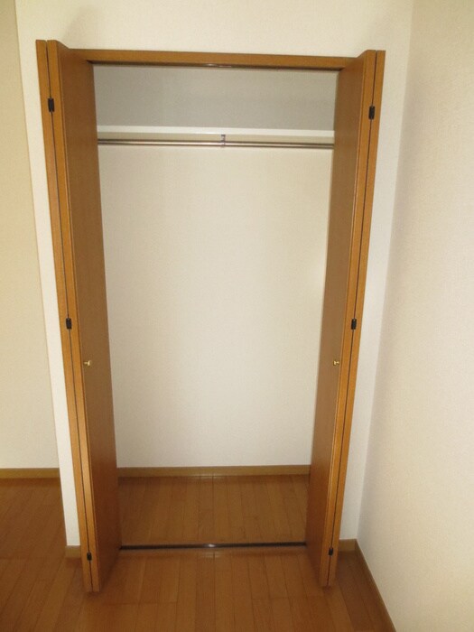 物件内観写真13　(収納)