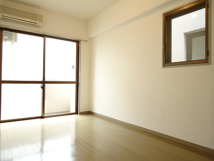 物件内観写真11　(居室)