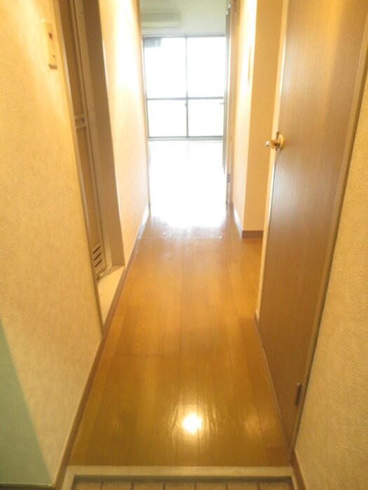 物件内観写真13　(廊下)