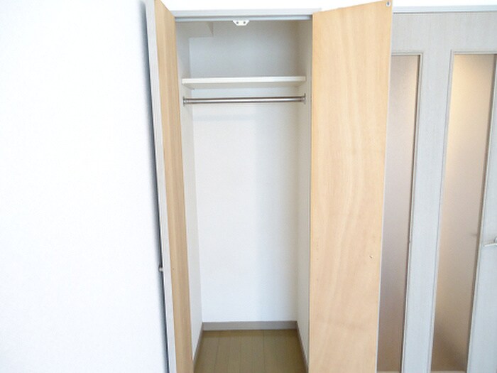 物件内観写真13　(収納)