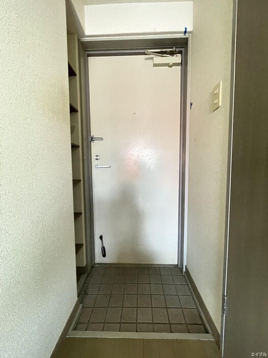 物件内観写真14　(玄関)