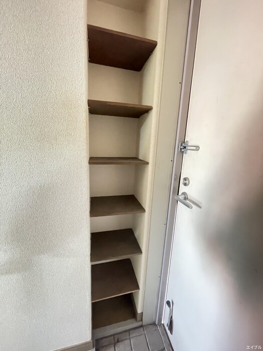 物件内観写真15　(靴箱)