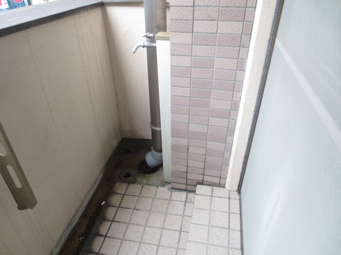 物件内観写真22　(洗濯機置場)