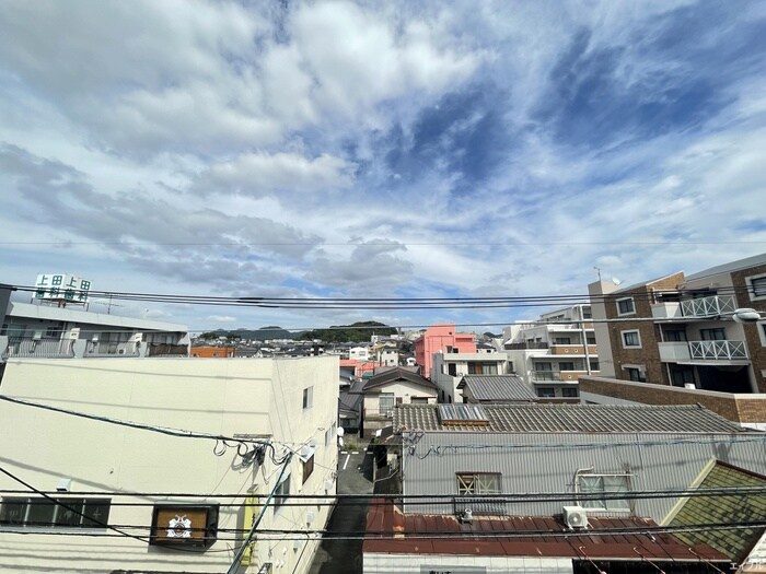 物件内観写真22　(室内からの展望)