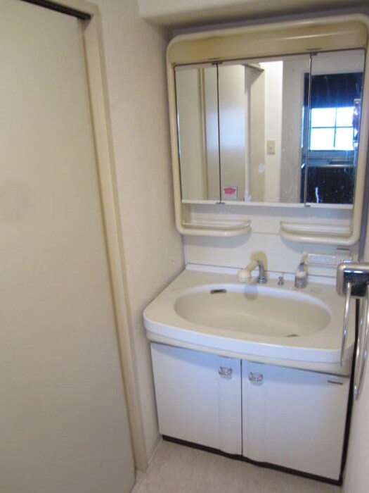 物件内観写真5　(洗面)