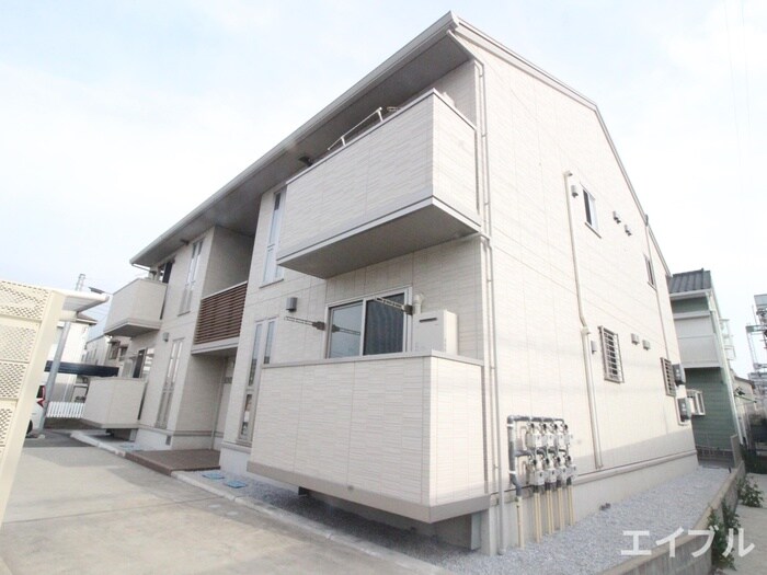 物件外観写真2　(駐輪場)