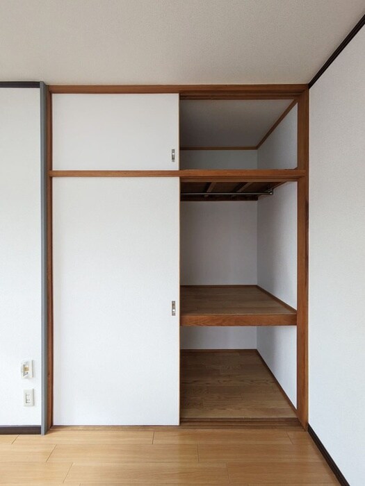 物件内観写真10　(収納)