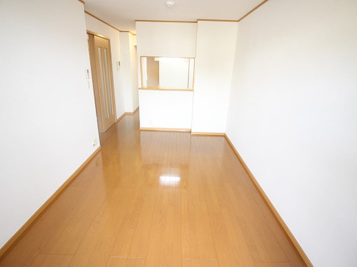 物件内観写真4　(居室)