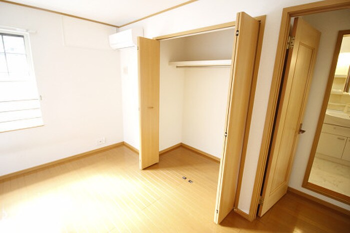 物件内観写真7　(収納)