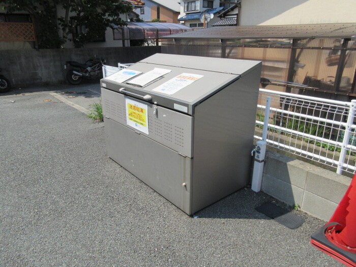 物件外観写真4　(建物設備)