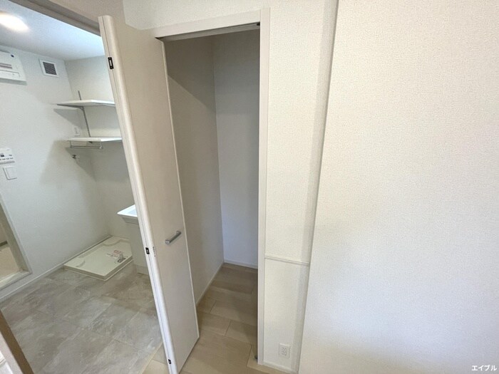 物件内観写真10　(収納)