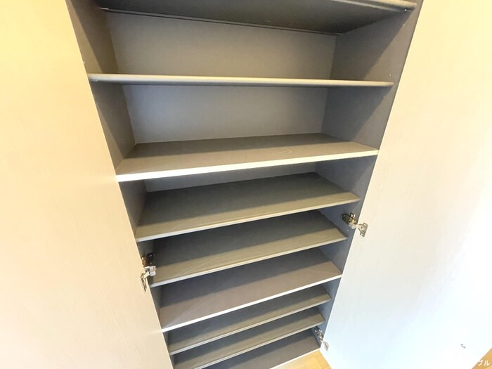 物件内観写真17　(靴箱)