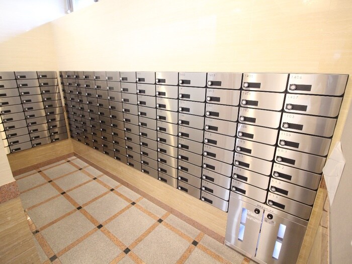 物件外観写真4　(建物設備)