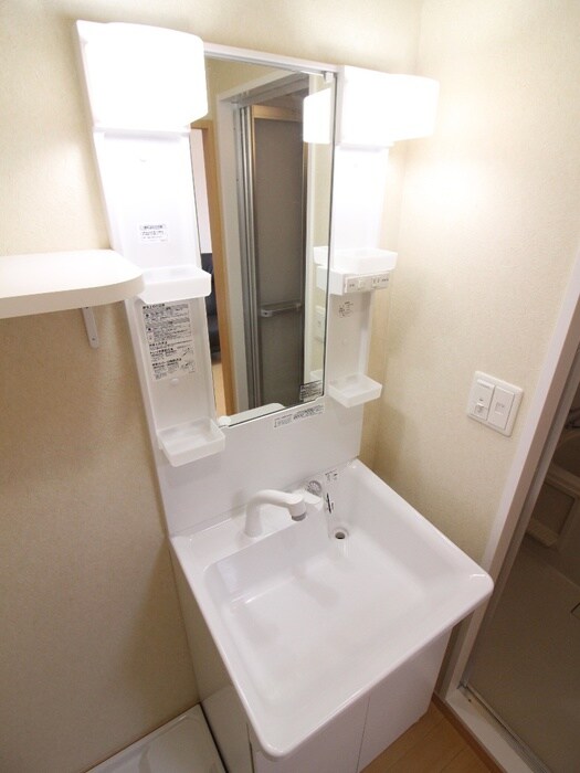 物件内観写真11　(洗面)