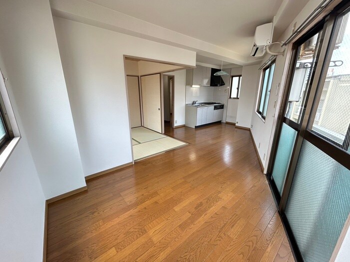 物件内観写真6　(居室)