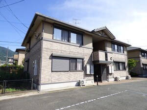 ルネッサンス大里Ｃ棟外観写真