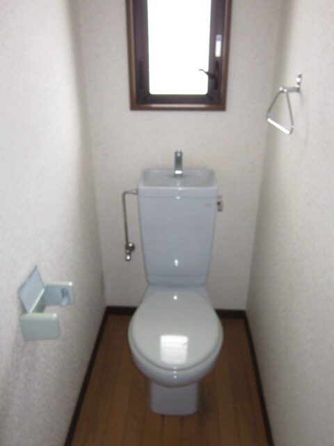 物件内観写真15　(トイレ)