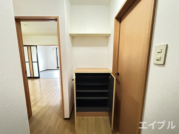 靴箱