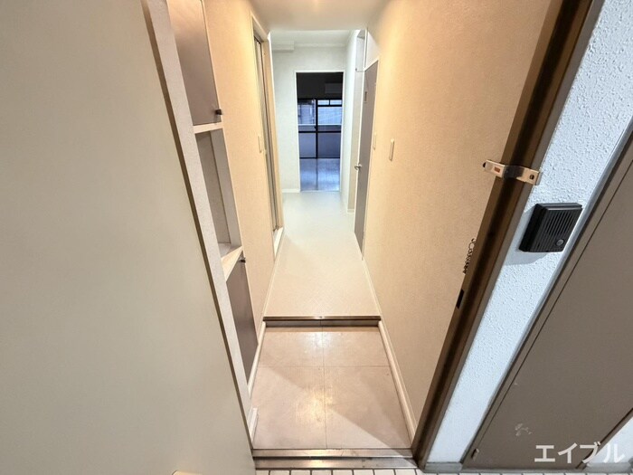 物件内観写真14　(玄関)