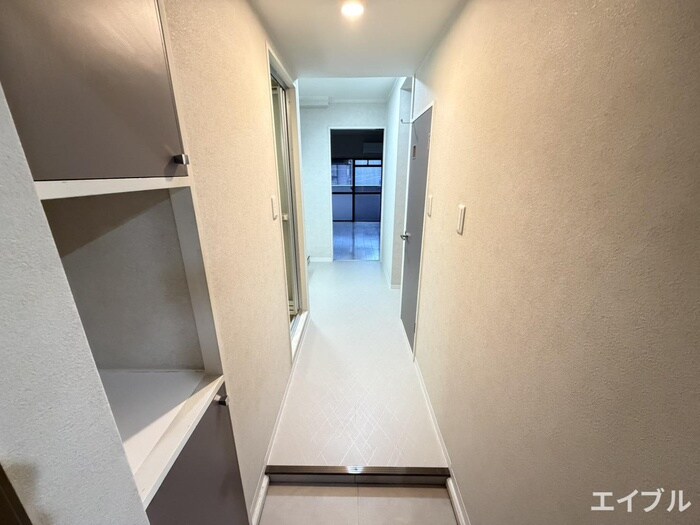 物件内観写真16　(廊下)